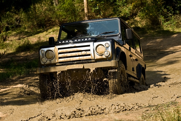 Land Rover Defender 110 SVX 60th Anniversary Edition